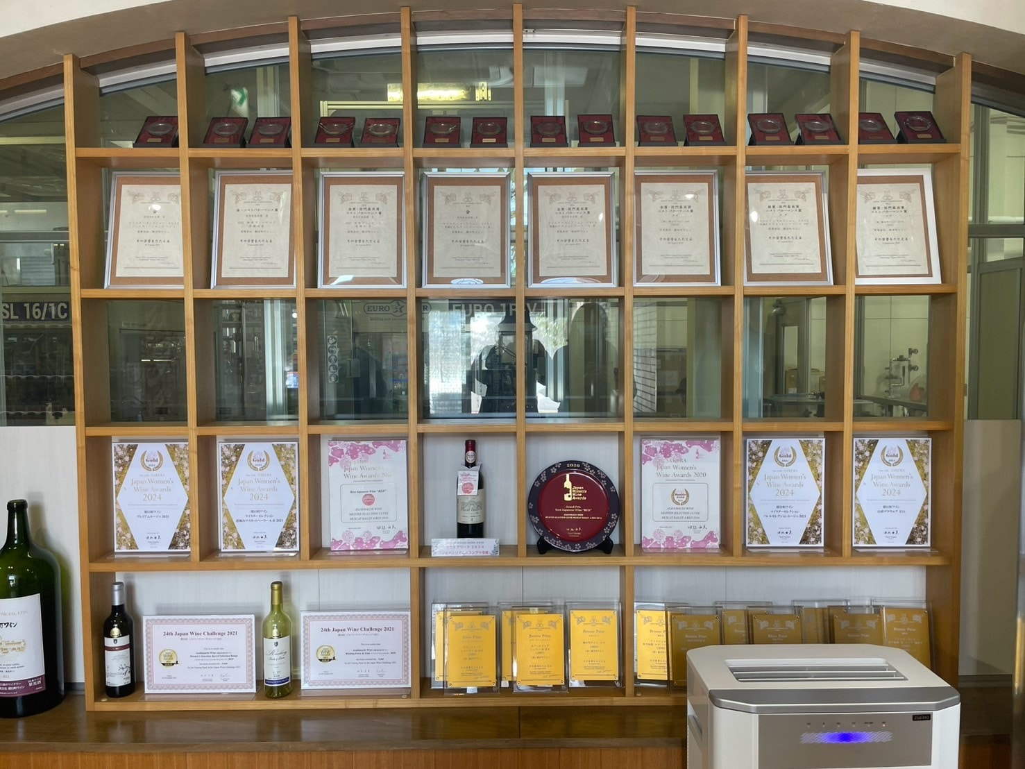 【朝日町紅酒城 / 朝日町ワイン】日本好酒釀製廠參觀 免費紅酒喝到飽!東北行自駕必玩景點 - 第5張圖
