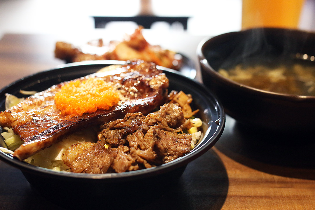 新北中和平價烤肉飯推薦【炬日式烤肉飯】月底救星 高CP值商業午餐便當