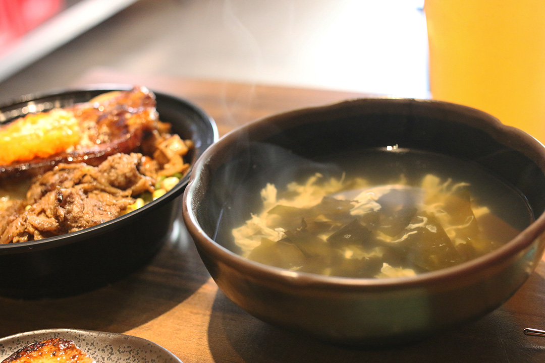 新北中和平價烤肉飯推薦【炬日式烤肉飯】月底救星 高CP值商業午餐便當